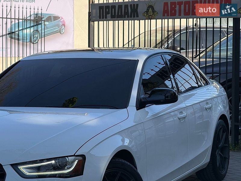 Седан Audi A4 2012 в Миколаєві