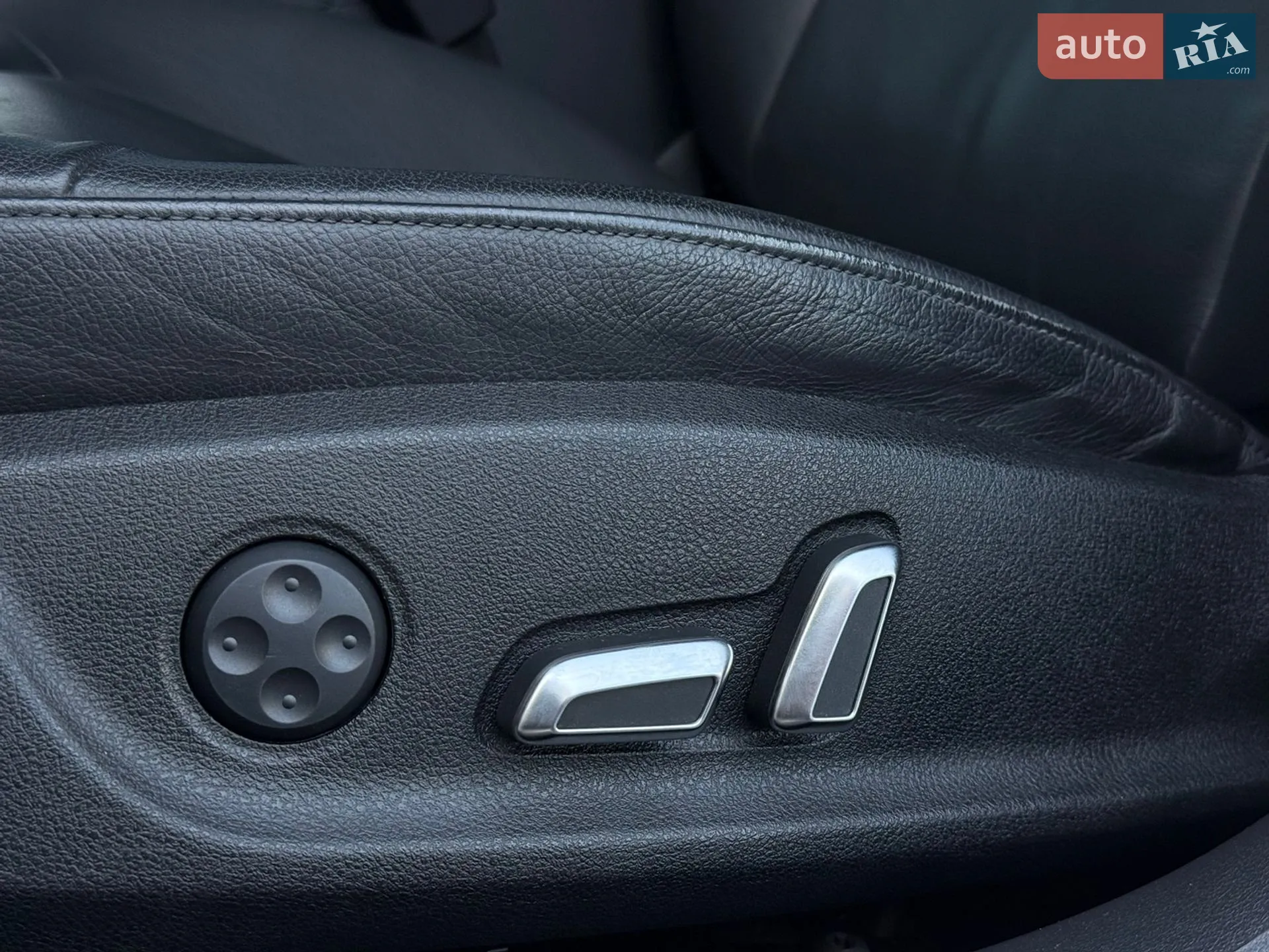 2012 Audi A4 - мініатюра 26