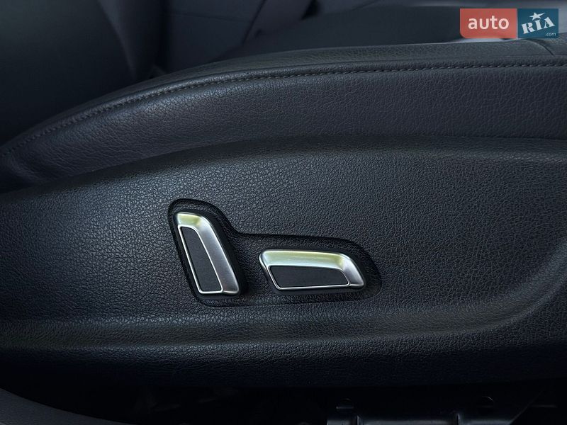 Седан Audi A4 2012 в Миколаєві