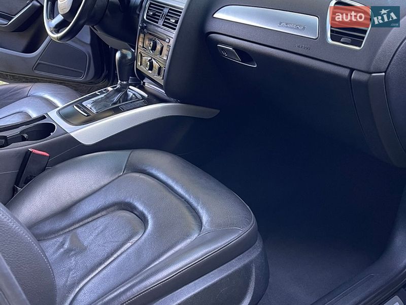 Седан Audi A4 2011 в Киеве