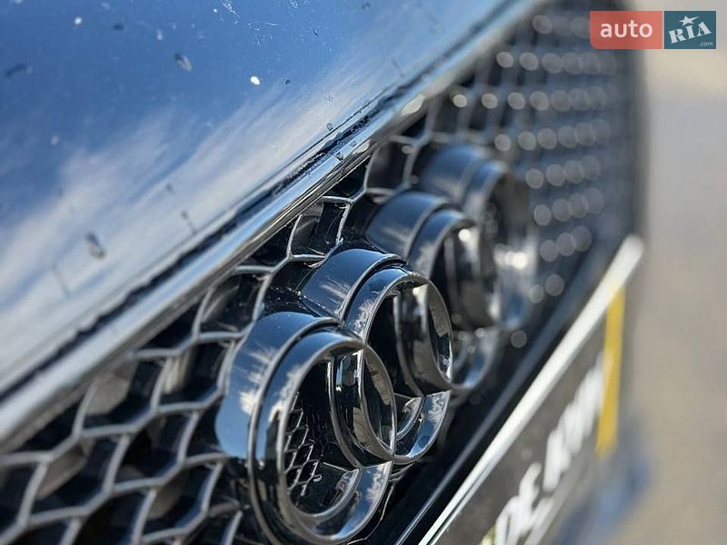 Седан Audi A4 2013 в Києві