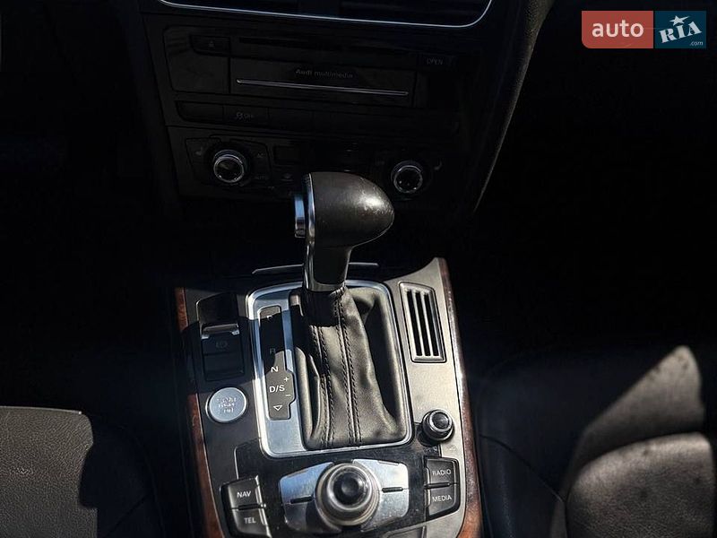 Седан Audi A4 2013 в Києві