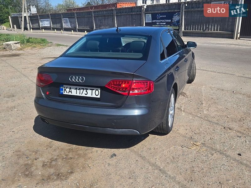 Седан Audi A4 2010 в Киеве