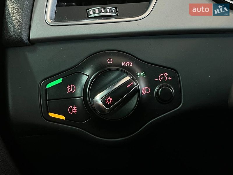 Седан Audi A4 2013 в Одесі