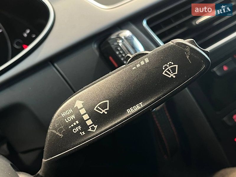 Седан Audi A4 2013 в Одесі