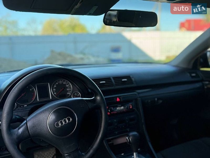 Седан Audi A4 2001 в Яремче