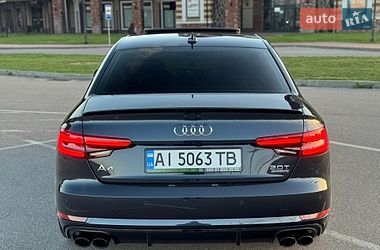 Седан Audi A4 2015 в Киеве