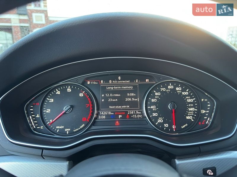 Седан Audi A4 2015 в Киеве