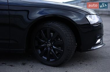 Седан Audi A4 2014 в Києві