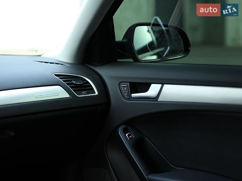 Седан Audi A4 2014 в Києві
