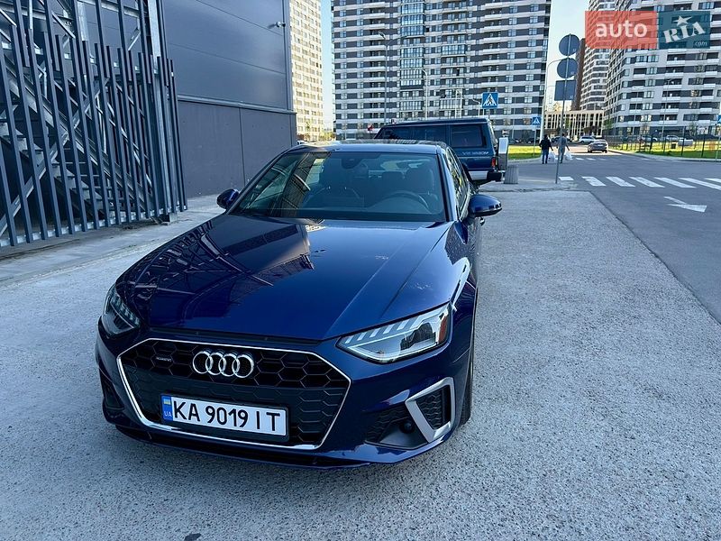 Седан Audi A4 2020 в Киеве