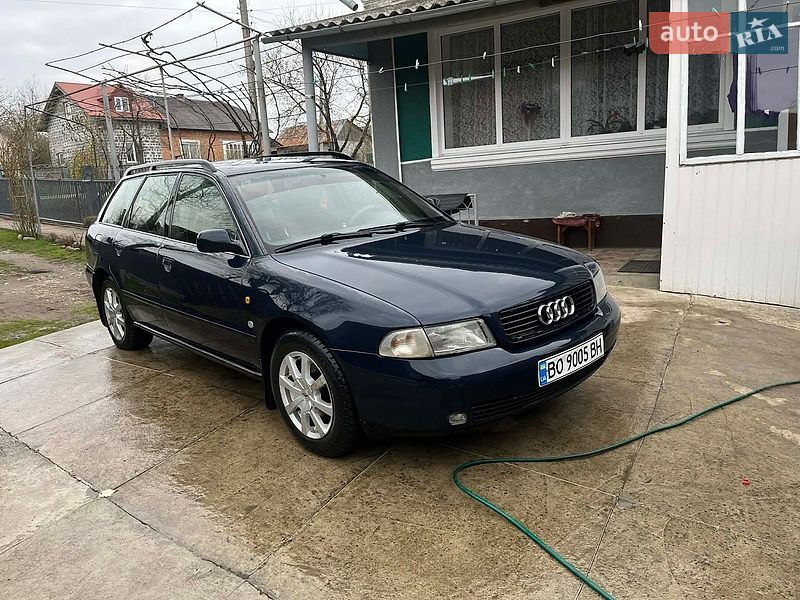 Универсал Audi A4 1996 в Подгайцах