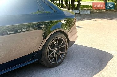 Седан Audi A4 2014 в Ніжині