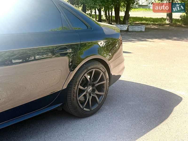 Седан Audi A4 2014 в Ніжині