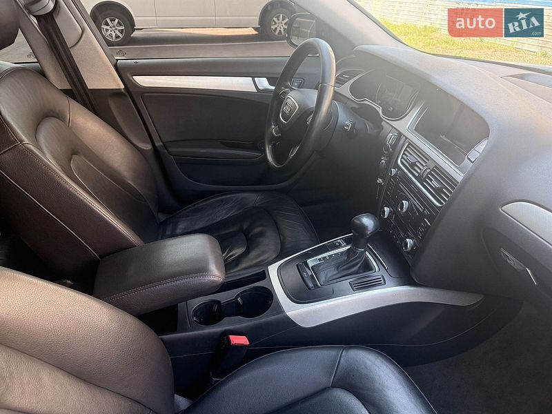 Седан Audi A4 2014 в Ніжині