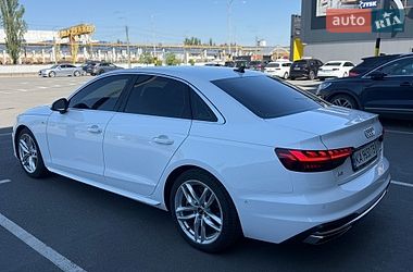 Седан Audi A4 2022 в Киеве