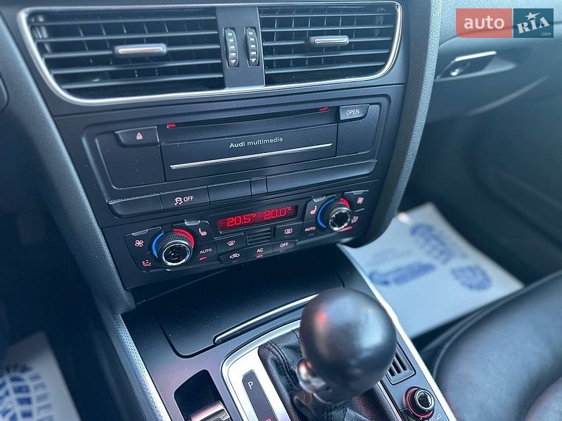 Седан Audi A4 2011 в Києві