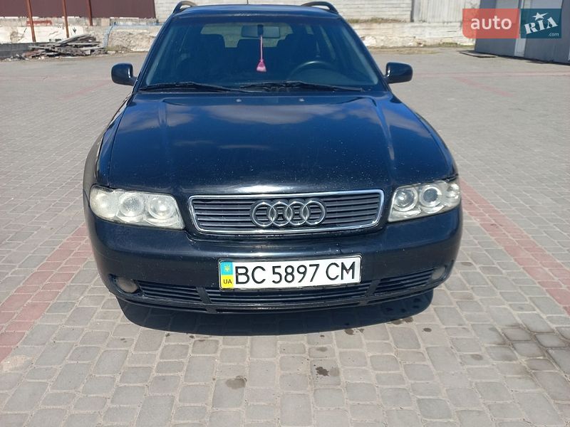 Универсал Audi A4 1999 в Горохове