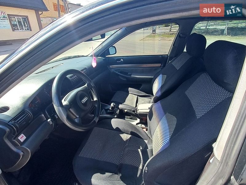 Универсал Audi A4 1999 в Горохове