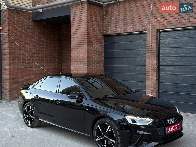 Седан Audi A4 2021 в Житомирі