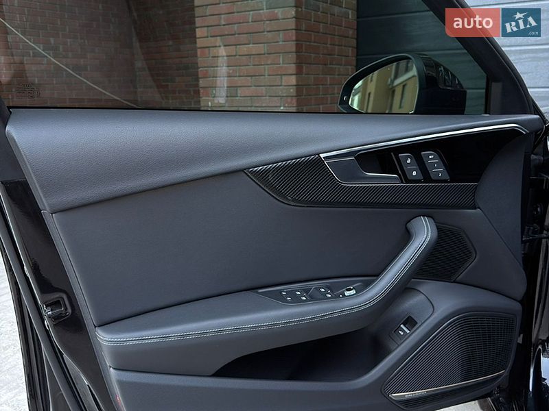 Седан Audi A4 2021 в Житомирі