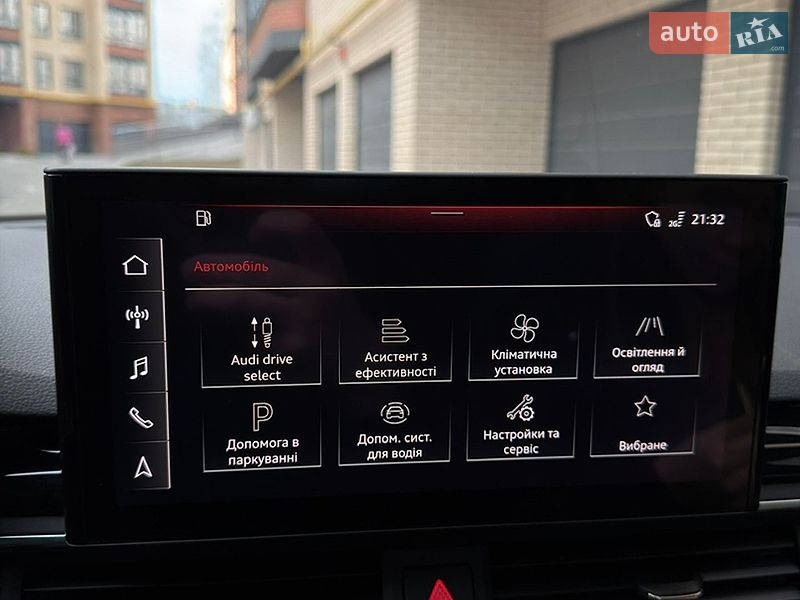 Седан Audi A4 2021 в Житомирі