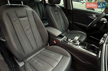 Седан Audi A4 2021 в Житомирі