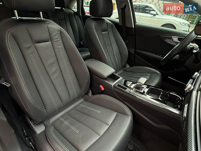 Седан Audi A4 2021 в Житомирі