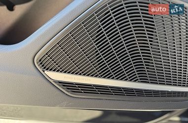 Седан Audi A4 2023 в Києві