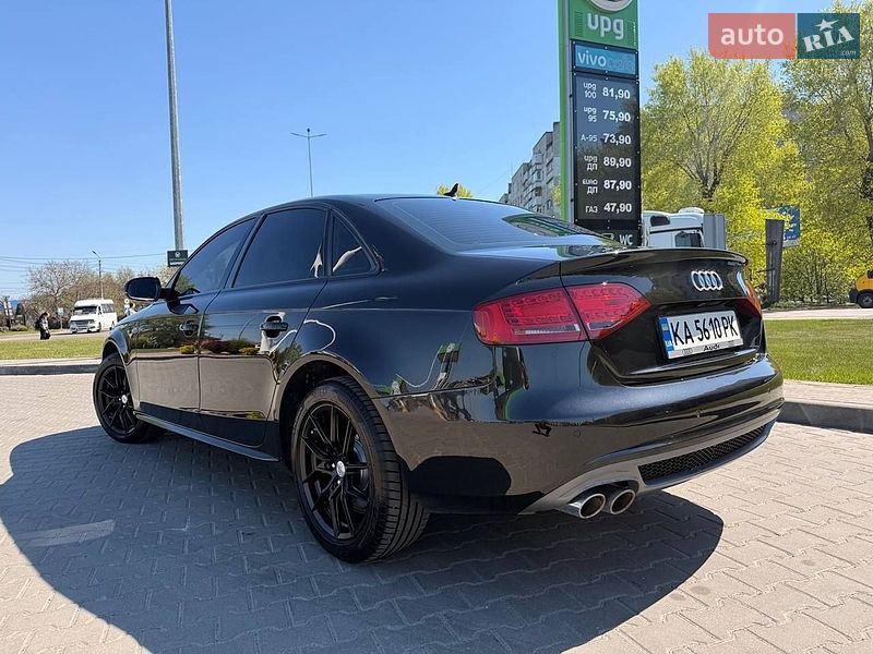 Седан Audi A4 2011 в Киеве