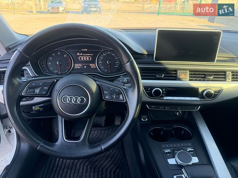 Седан Audi A4 2017 в Здолбунове