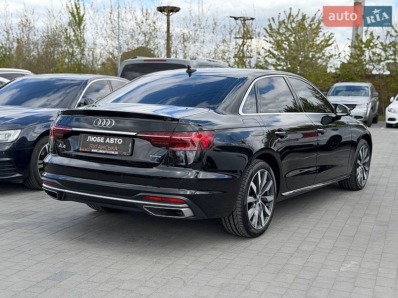 Седан Audi A4 2020 в Львові