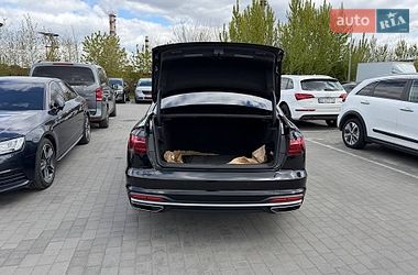 Седан Audi A4 2020 в Львові