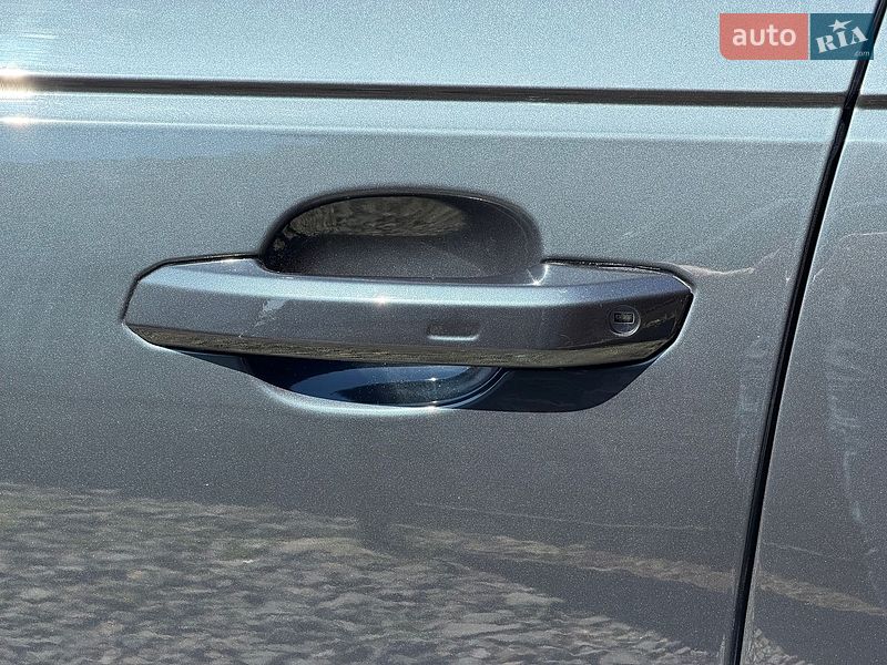 Седан Audi A4 2018 в Виннице
