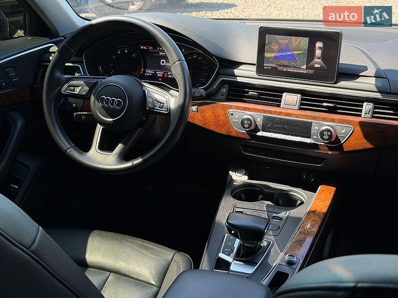 Седан Audi A4 2018 в Виннице