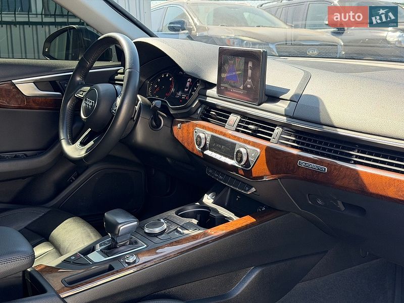 Седан Audi A4 2018 в Виннице