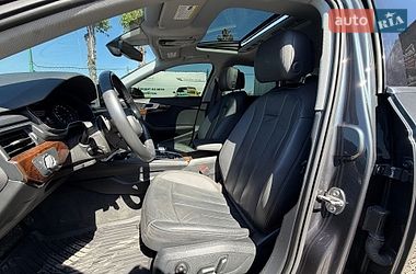 Седан Audi A4 2018 в Виннице
