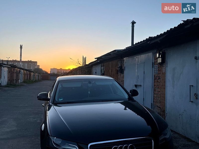 Седан Audi A4 2008 в Хмельницком