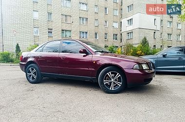 Седан Audi A4 1998 в Львове