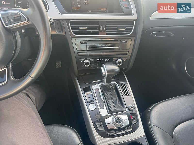 Седан Audi A4 2016 в Луцьку