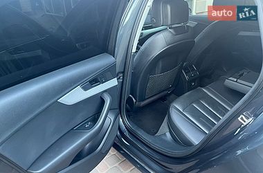 Седан Audi A4 2017 в Киеве