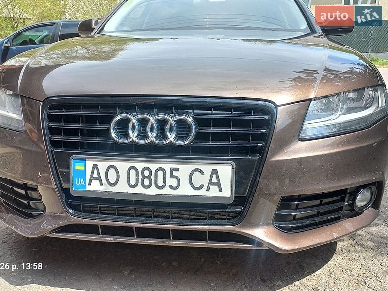 Універсал Audi A4 2011 в Ужгороді