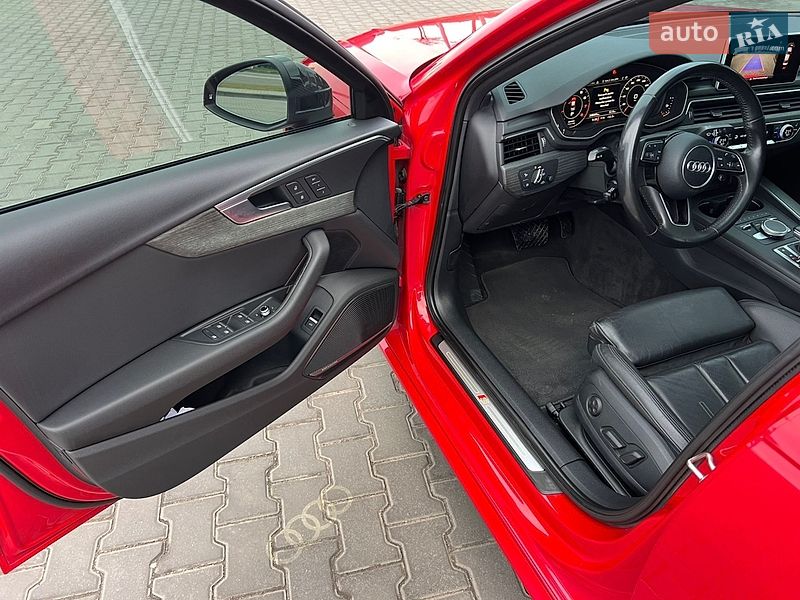 Седан Audi A4 2016 в Одессе