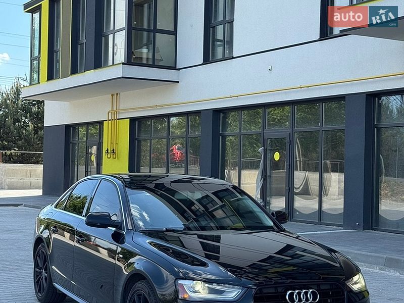 Седан Audi A4 2015 в Луцке
