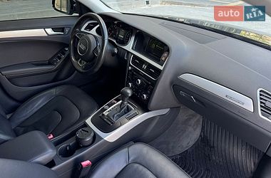 Седан Audi A4 2015 в Луцке