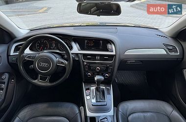 Седан Audi A4 2015 в Луцке