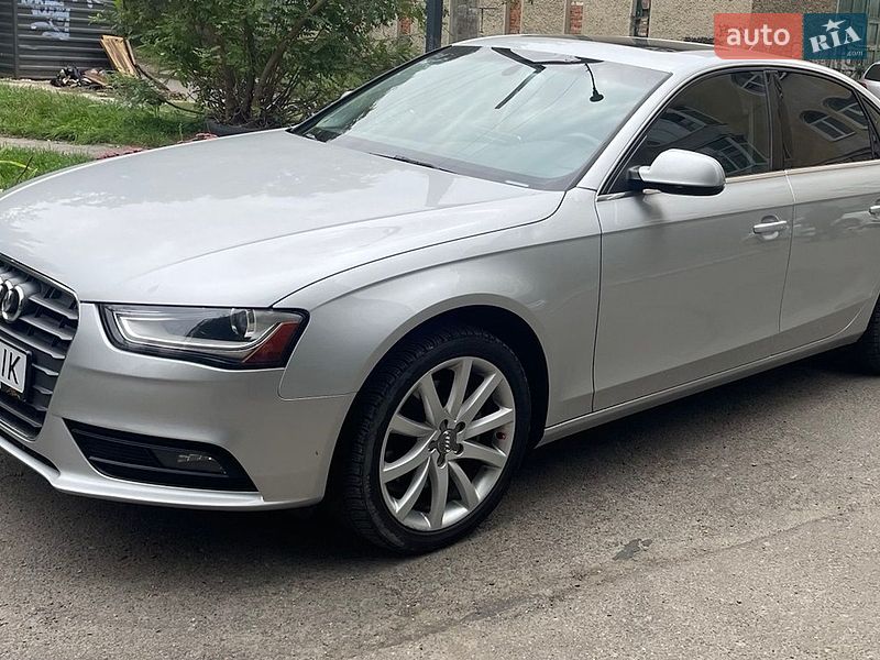 Седан Audi A4 2013 в Івано-Франківську