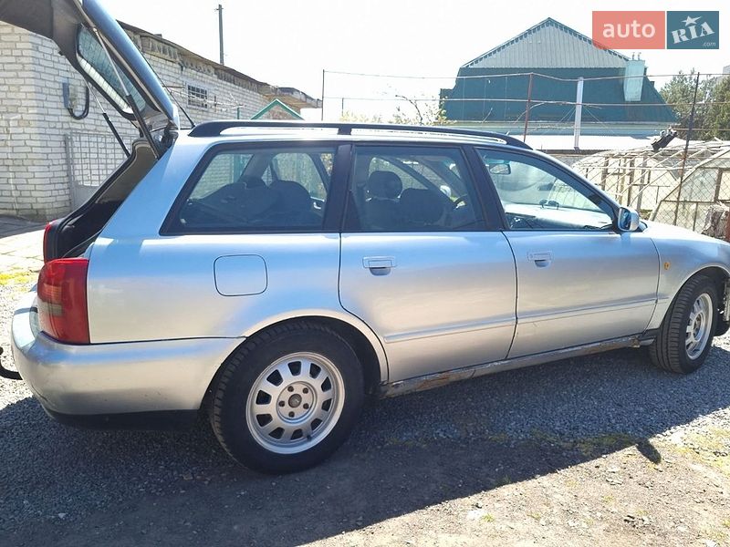 Универсал Audi A4 1997 в Львове
