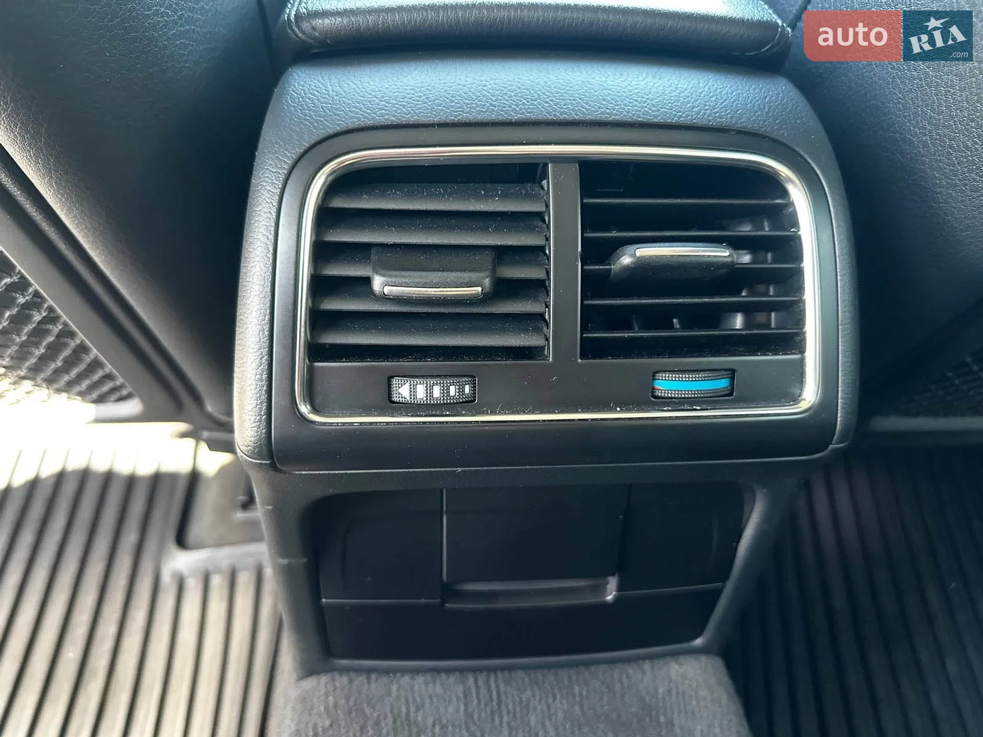 2011 Audi A4 - мініатюра 24