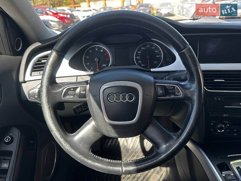 Седан Audi A4 2011 в Одессе